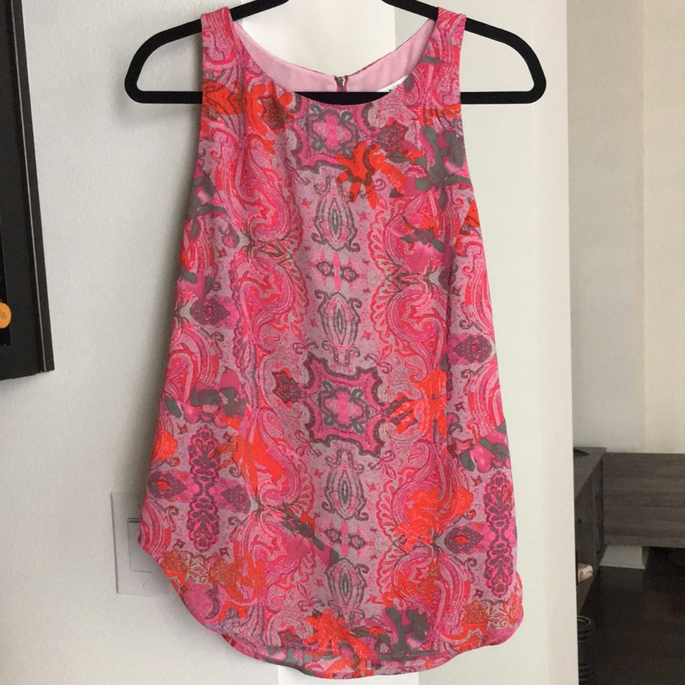 Cabi Red and Pink top - Picture 2 of 11